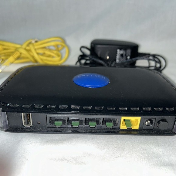 Netgear WNDR3400 N600 Dual Band Wi-Fi Router with Ethernet cable - Picture 5 of 12